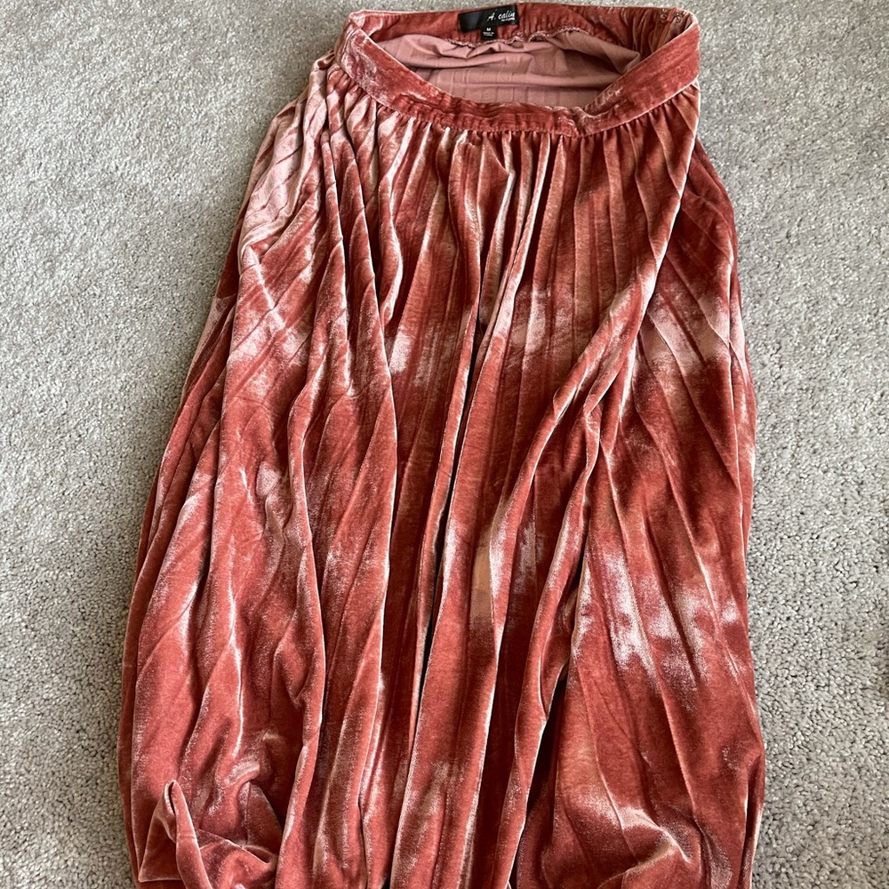 MIDI skirt